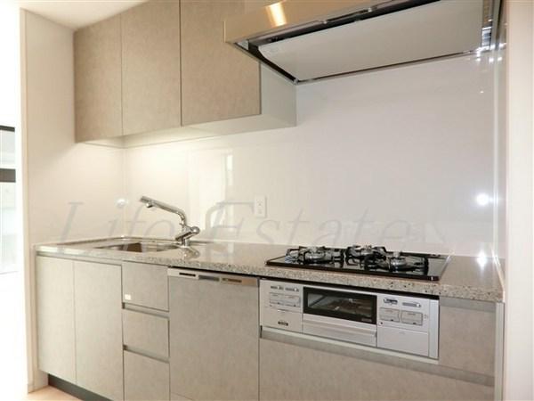 大阪市中央区南船場１丁目のマンション