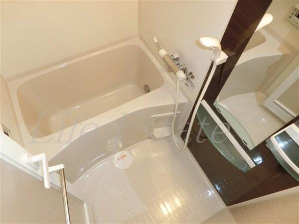 レジュールアッシュ大阪城WEST