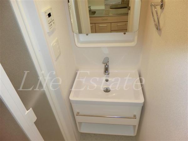 セレニテ本町東リアン