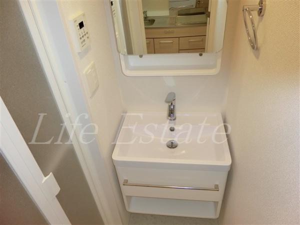 セレニテ本町東リアン