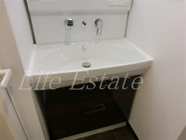 ラクラス本町東