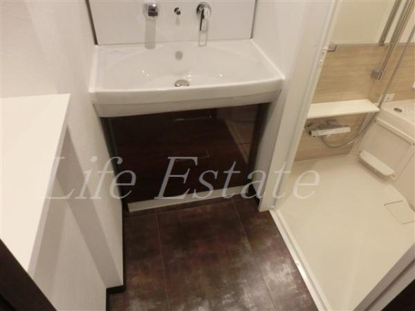 ラクラス本町東