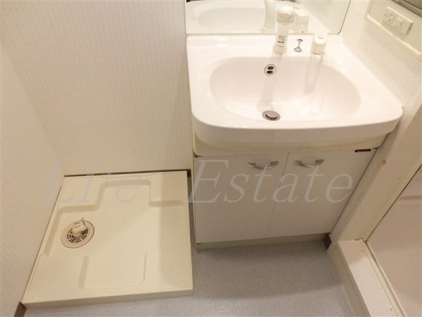 ローズコーポ本町