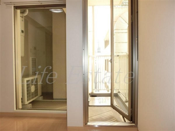 レジュールアッシュ谷町