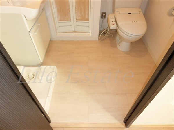 レジュールアッシュ谷町