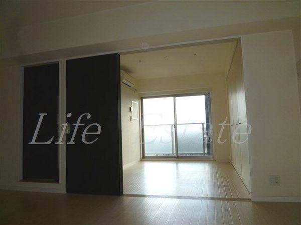 アプリーレ堺筋本町