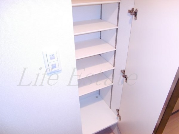 クリスタルブライト谷町