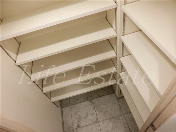 プレサンスロジェ心斎橋