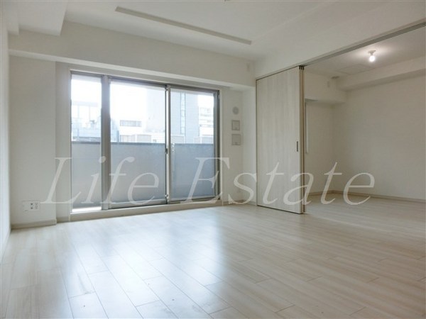 プレサンスロジェ心斎橋