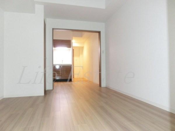 プレサンスタワー北浜