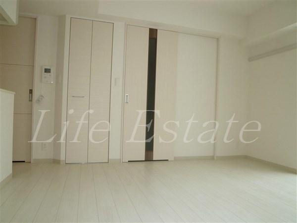 プレサンス心斎橋ラヴィ