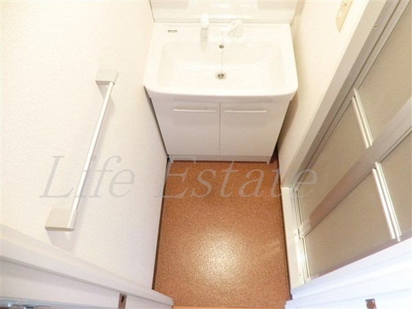 グラマシー心斎橋東