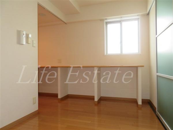 大阪市中央区備後町１丁目のマンション