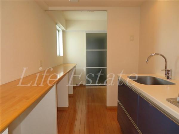 大阪市中央区備後町１丁目のマンション