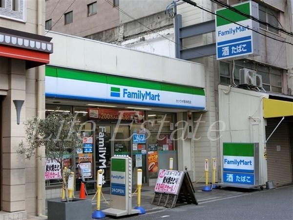 大阪市中央区安土町３丁目のマンション(ファミリーマートカツラギ南本町店)