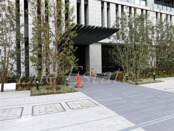 大阪市中央区安土町３丁目のマンション