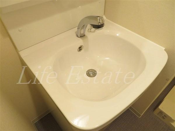 プレサンス谷町九丁目駅前