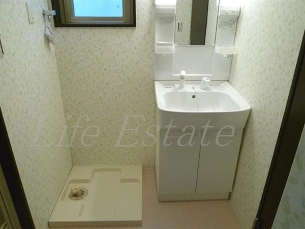 ベルメゾン本町