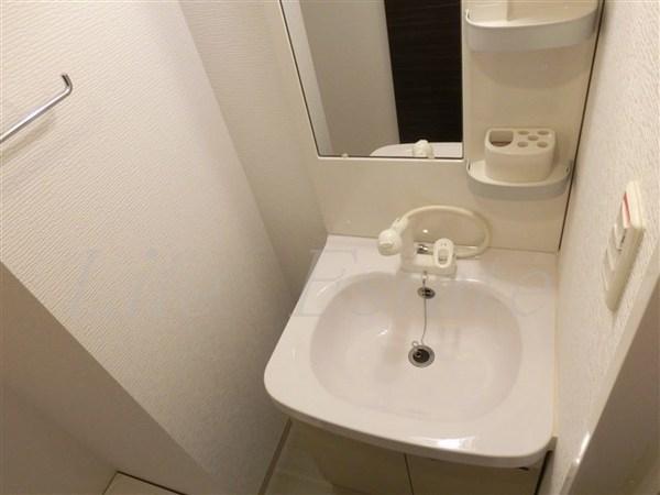 大阪市中央区内淡路町１丁目のマンション