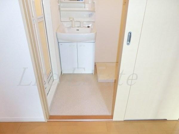 ジュネーゼグラン上本町