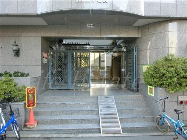ヒルトン幸和