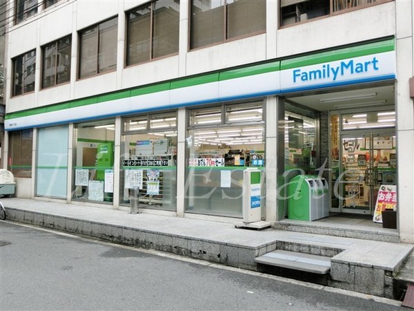 エステムプラザ南船場レジスタ(ファミリーマート南船場一丁目店)