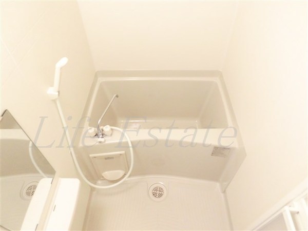 LUXE難波EAST