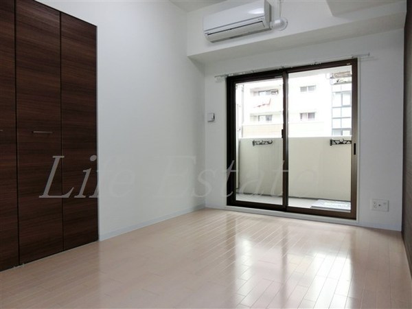 LUXE難波EAST