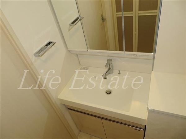 ラフォルム鎗屋町