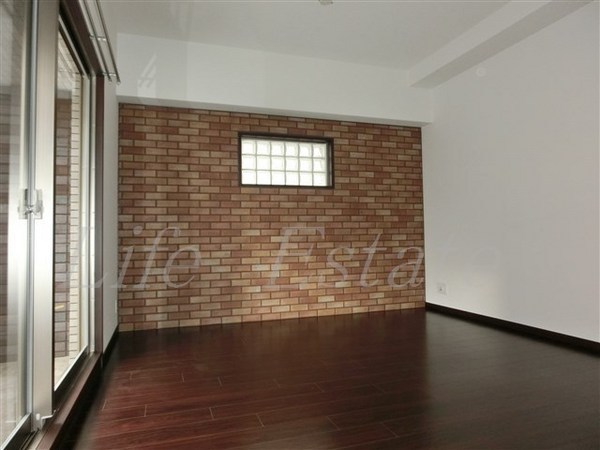 S-RESIDENCE淀屋橋