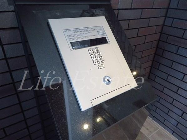 プレサンス心斎橋レヨン