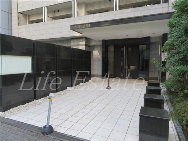 大阪市中央区備後町１丁目のマンション