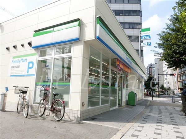 BRAVE北浜(ファミリーマート北浜一丁目店)