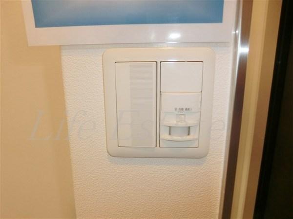ラムール谷町