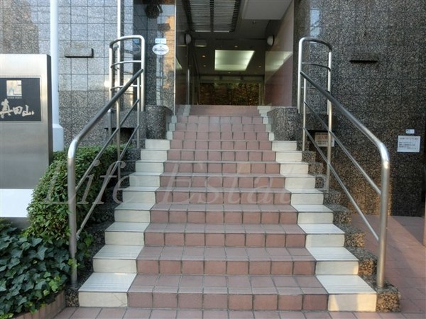 インターフェルティ真田山