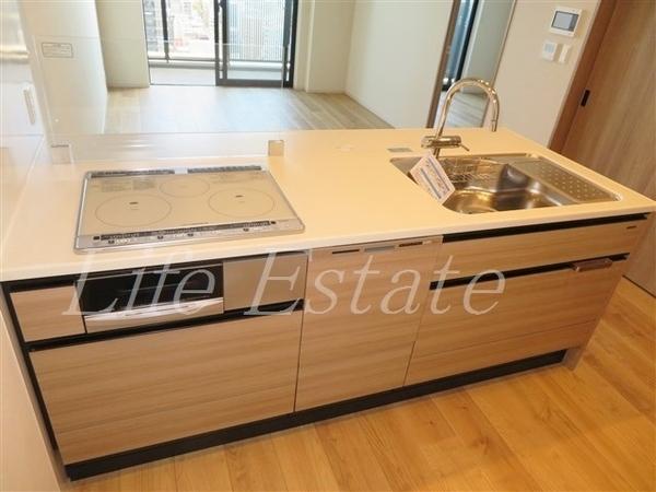 大阪市中央区南本町１丁目のマンション