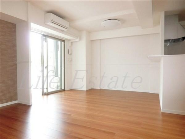 S.D-room