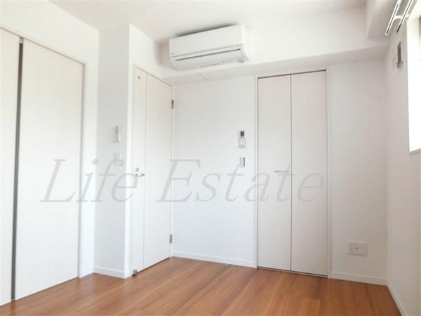 S.D-room