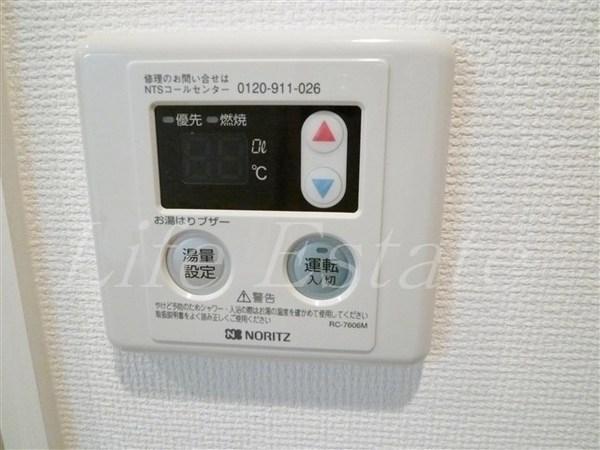 クリスタルグランツ心斎橋EAST