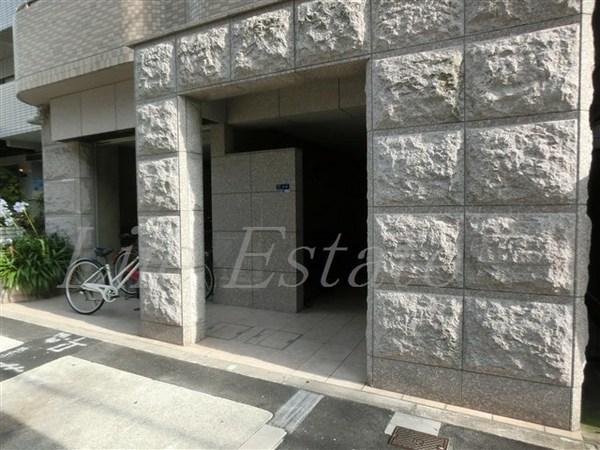 ラムール谷町