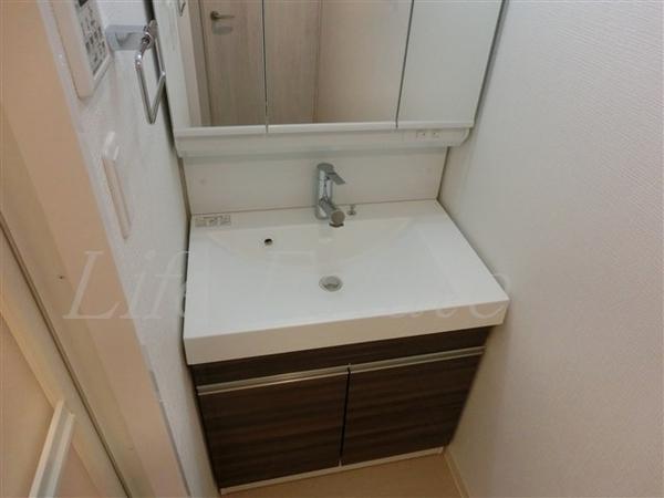フォーリアライズ本町レクス