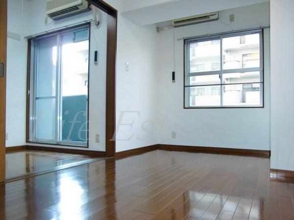 大阪市中央区東平２丁目のマンション