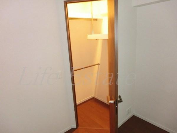 大阪市中央区瓦屋町１丁目のマンション