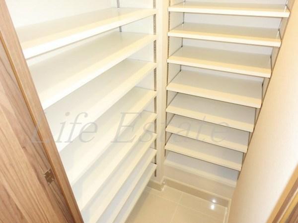 大阪市中央区瓦屋町１丁目のマンション