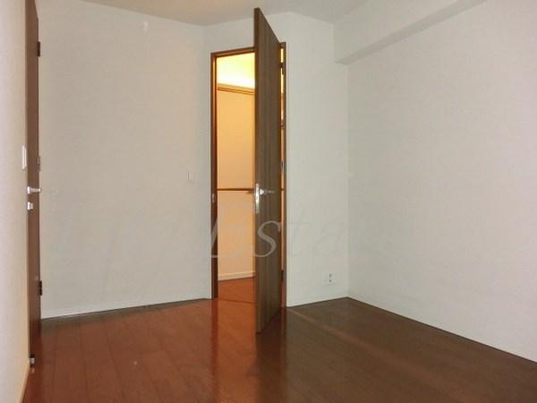 大阪市中央区瓦屋町１丁目のマンション