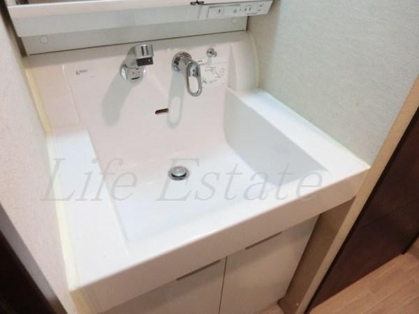 レオンコンフォート本町東