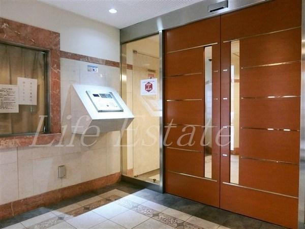 大阪市中央区徳井町２丁目のマンション