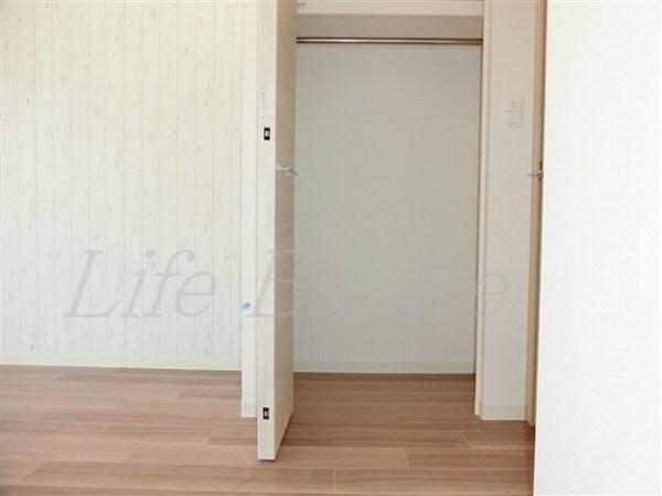 プレサンス心斎橋レヨン
