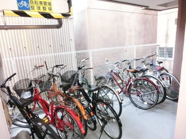 伊藤谷町ビル