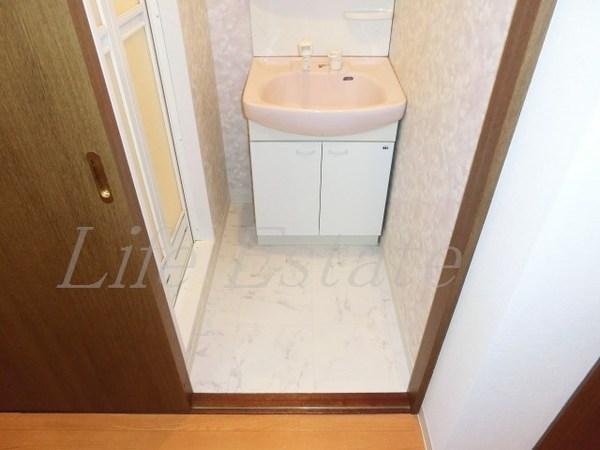 ロジュマン上本町